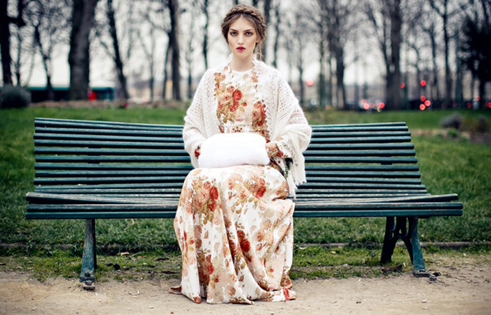 Без кокошника и хохломы: как одеться в русском стиле и выглядеть уместно